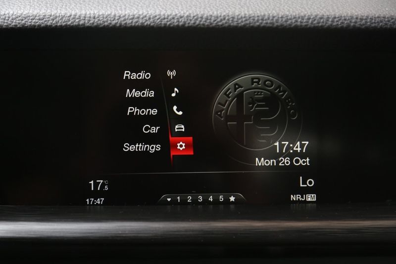 Alfa Romeo Stelvio bild 20