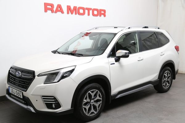 Subaru Forester 2,0i e-Boxer XFuel Active AWD Aut Extraljus Motor-v - 2024