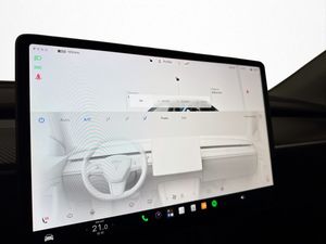 Tesla Model Y bild 28