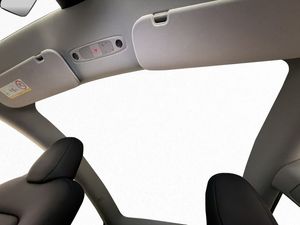 Tesla Model Y bild 17
