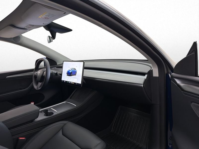 Tesla Model Y bild 30