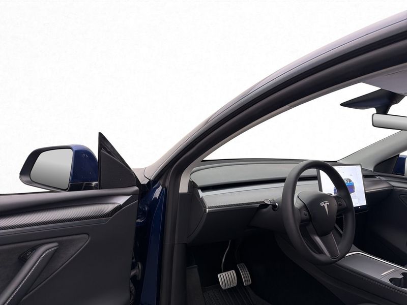 Tesla Model Y bild 14