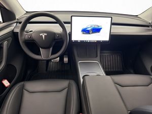 Tesla Model Y bild 18