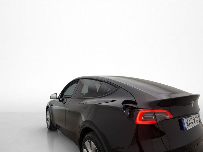 Tesla Model Y bild 13