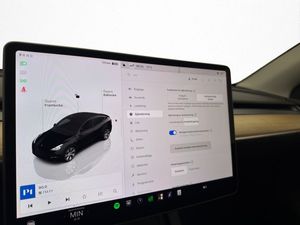 Tesla Model Y bild 26