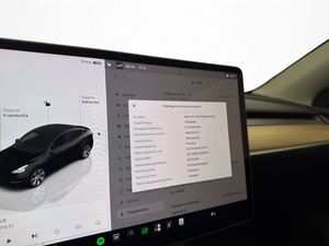 Tesla Model Y bild 22