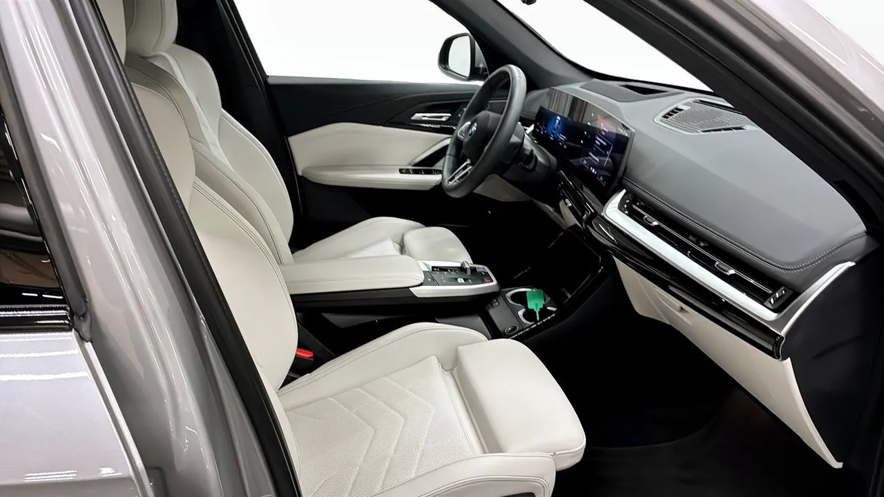 BMW iX1 bild 3