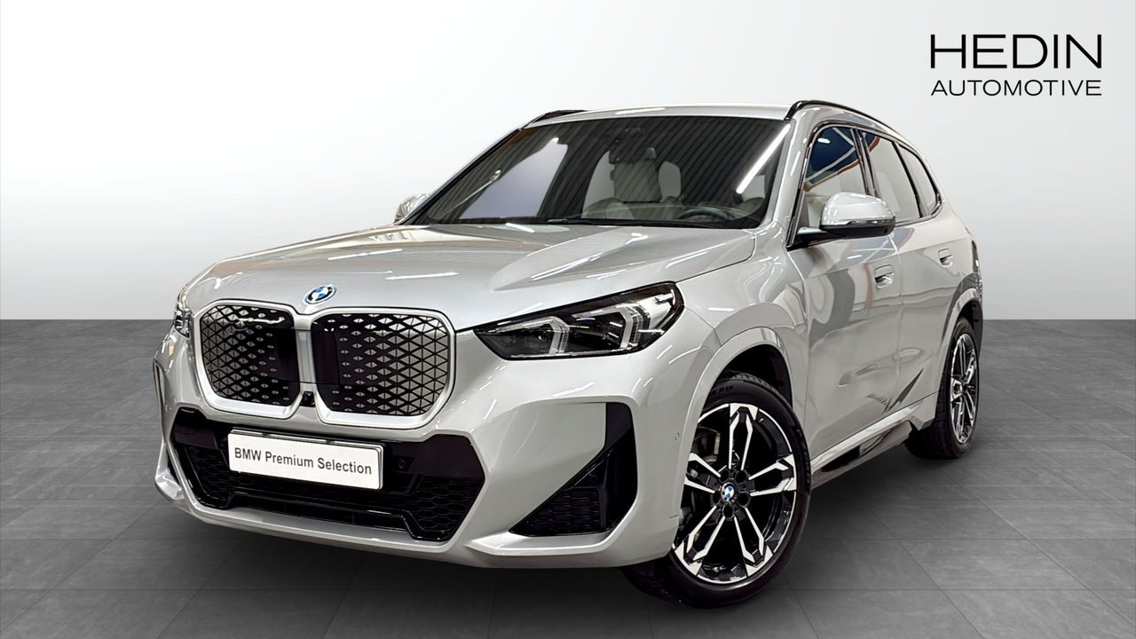 BMW iX1