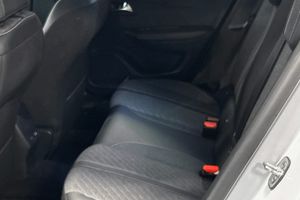 Peugeot 2008 bild 6