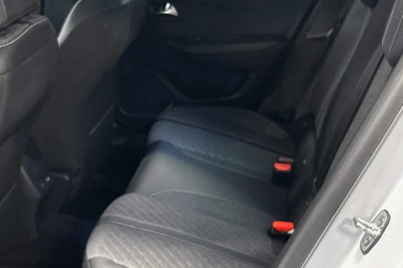 Peugeot 2008 bild 6