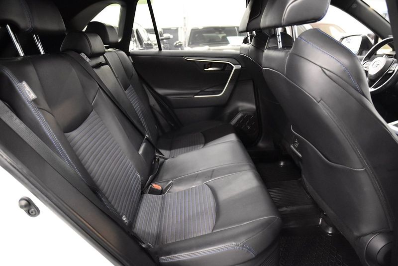 Toyota RAV4 bild 13
