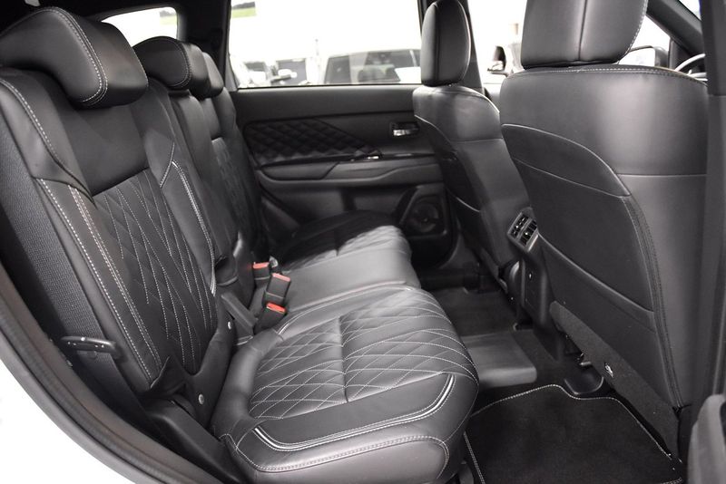 Mitsubishi Outlander bild 14