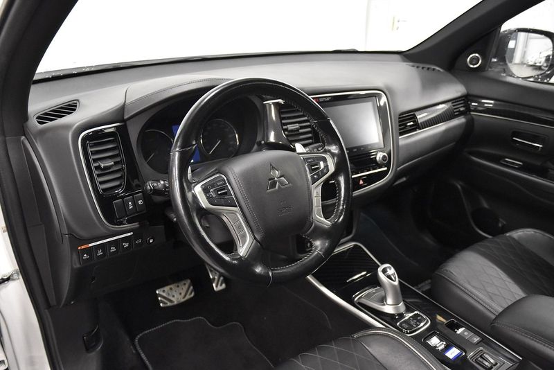 Mitsubishi Outlander bild 8