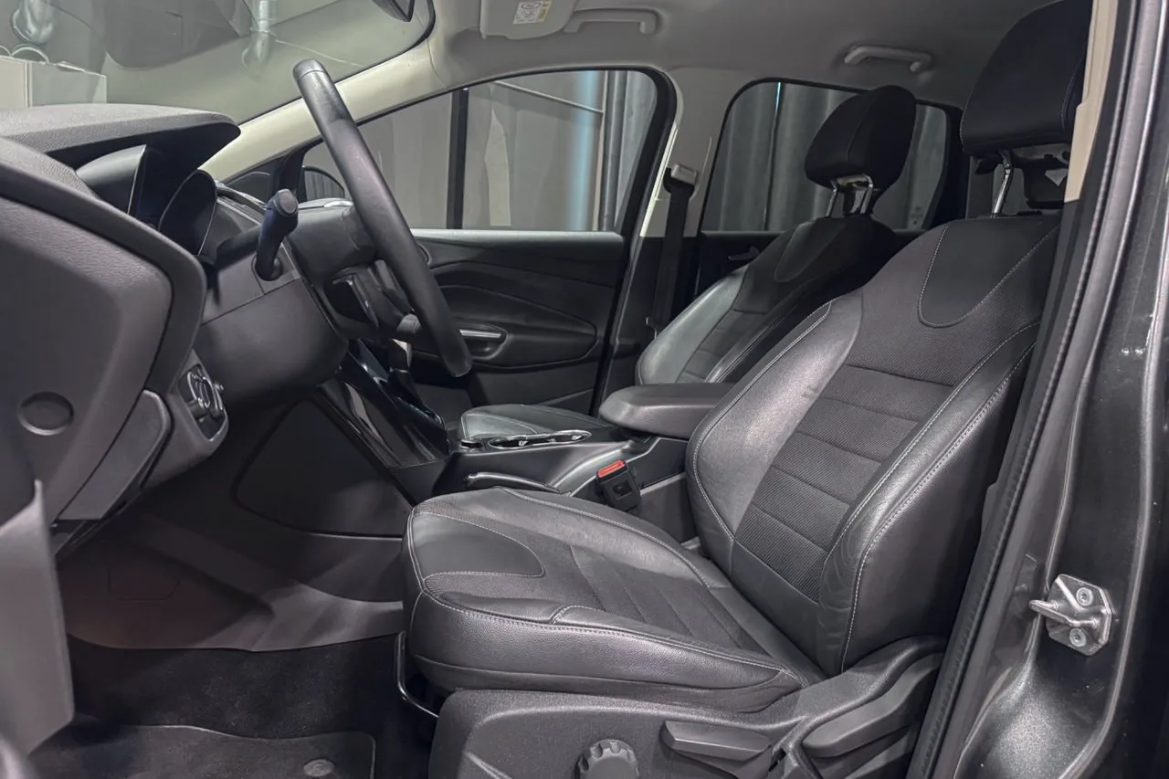 Ford Kuga bild 9