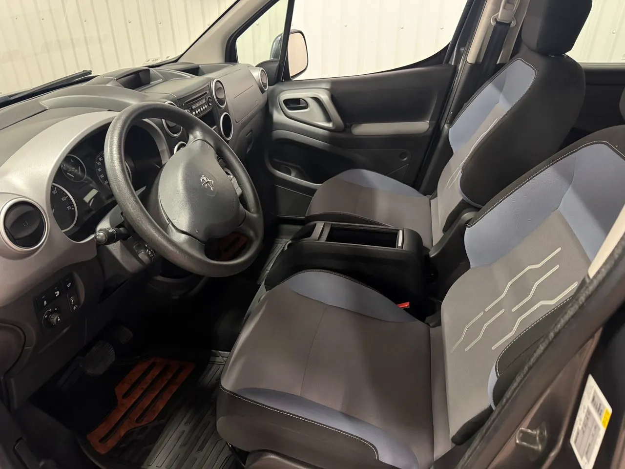 Peugeot Partner Tepee bild 6