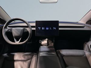 Tesla Model 3 bild 10