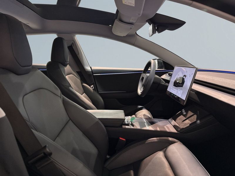 Tesla Model 3 bild 12