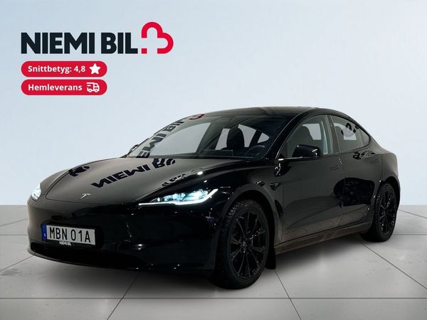 Tesla Model 3 Long Range AWD Premium Värmepump Kamera Pano SoV MOMS - 2024