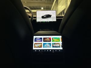 Tesla Model 3 bild 13
