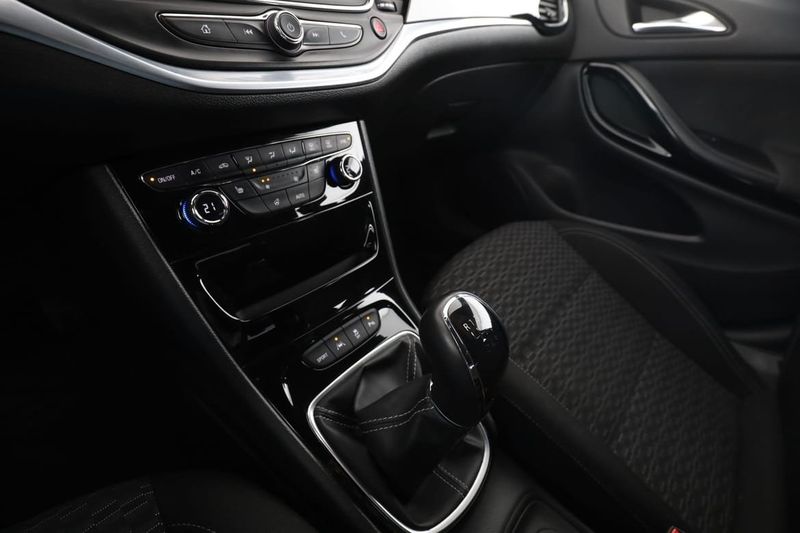 Opel Astra bild 24