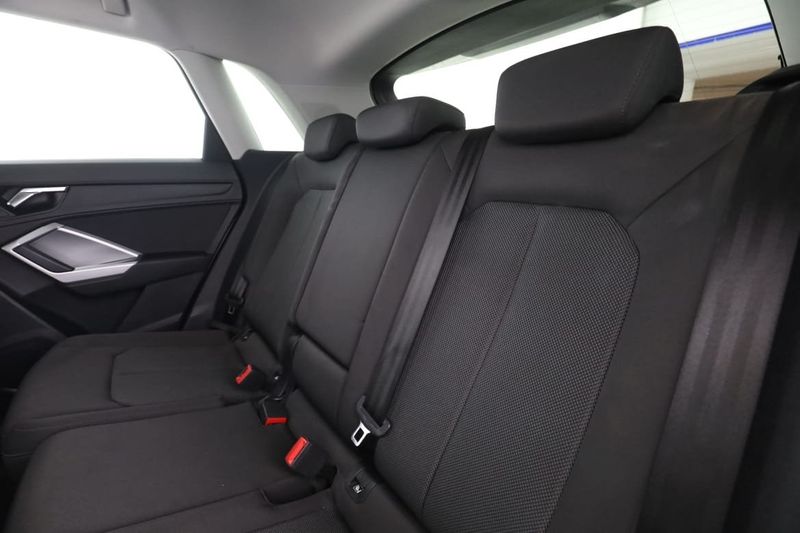 Audi Q3 bild 15