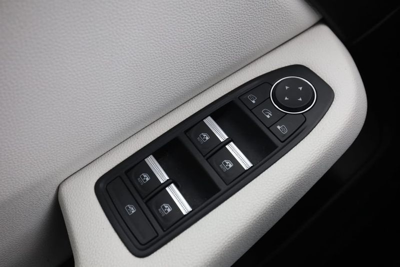 Renault Clio bild 36