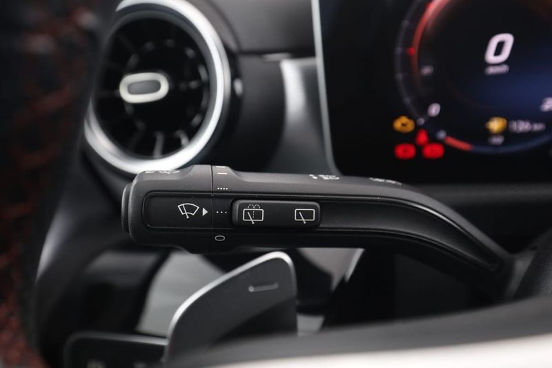 Mercedes CLA200 bild 32