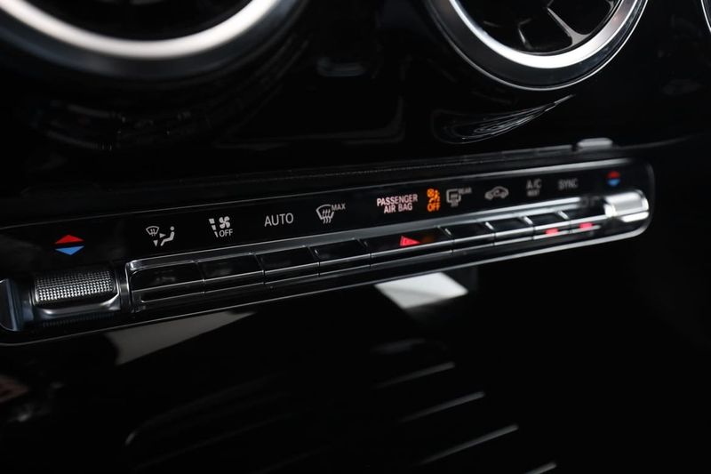 Mercedes CLA200 bild 24