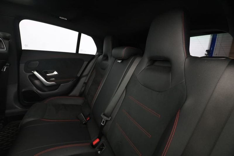 Mercedes CLA200 bild 15