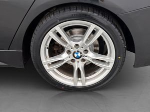 BMW 330 bild 28