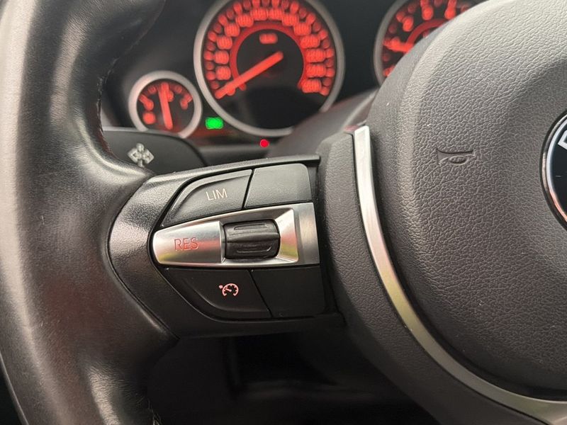 BMW 330 bild 15