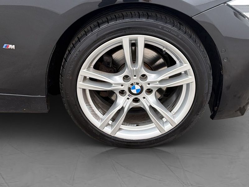 BMW 330 bild 30