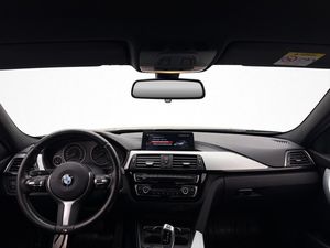 BMW 330 bild 13