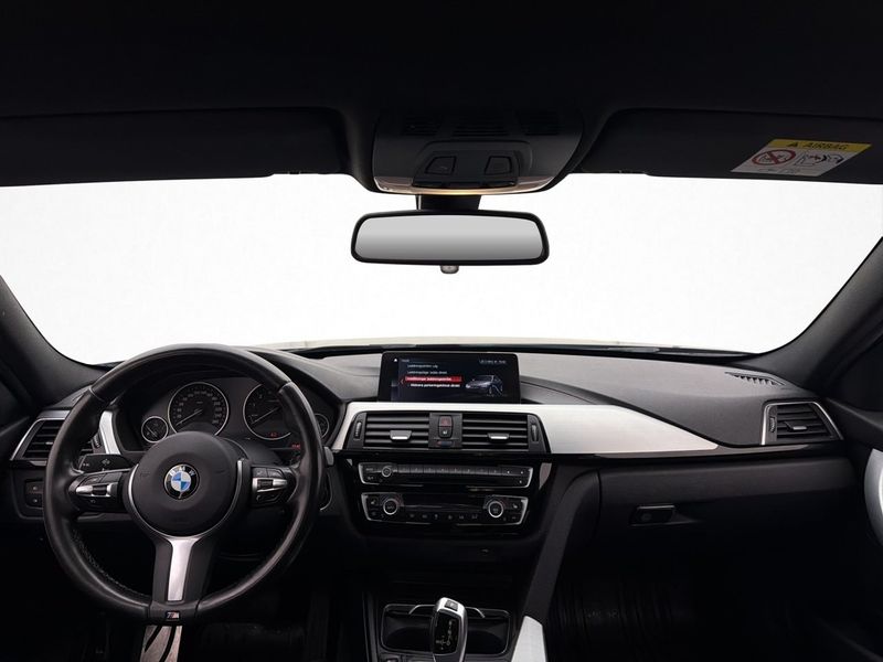 BMW 330 bild 13