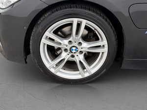 BMW 330 bild 27