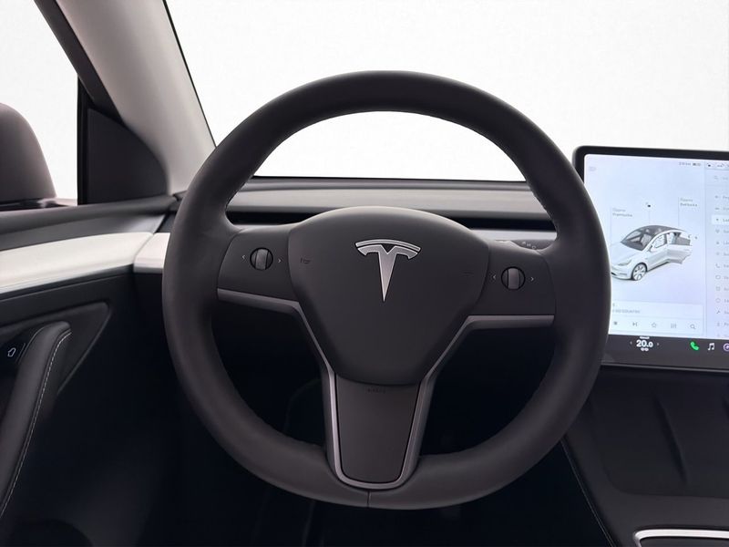 Tesla Model Y bild 14