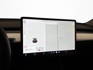 Tesla Model Y bild 16