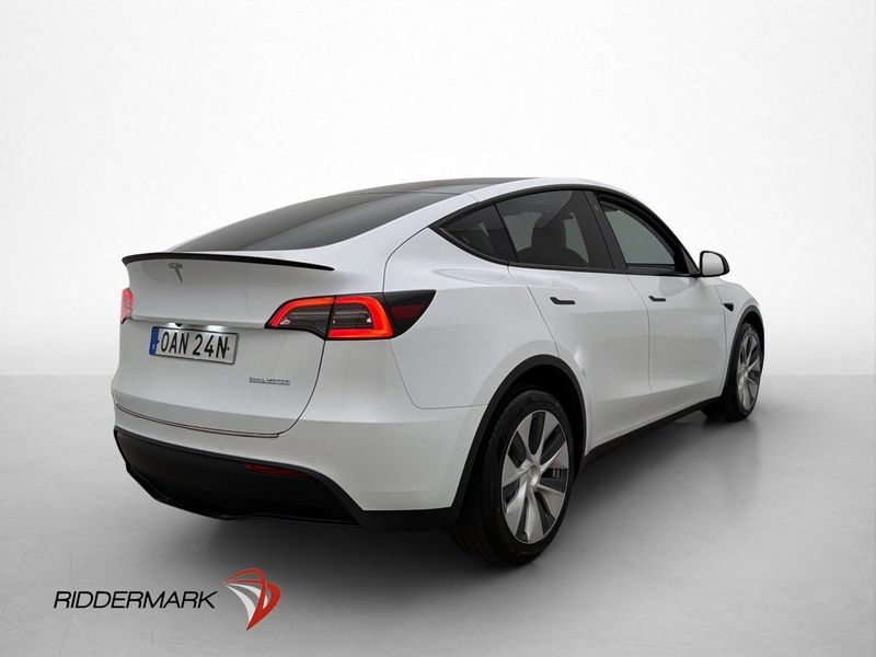 Tesla Model Y bild 8