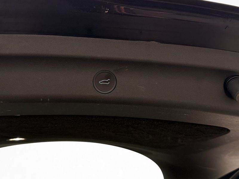 Tesla Model Y bild 29