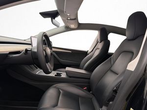 Tesla Model Y bild 12