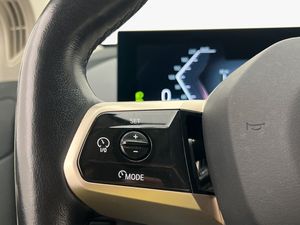 BMW iX bild 17