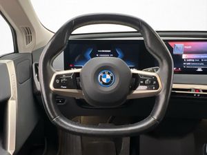 BMW iX bild 15