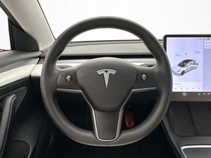 Tesla Model 3 bild 14