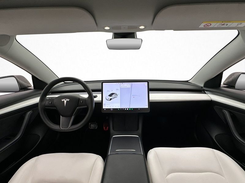 Tesla Model 3 bild 13