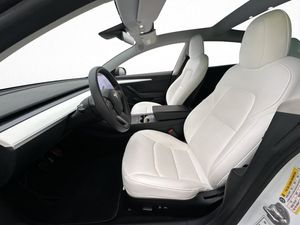Tesla Model 3 bild 12