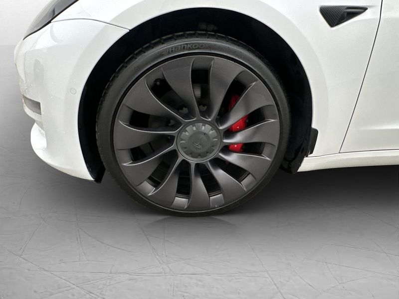 Tesla Model 3 bild 31