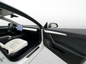 Tesla Model 3 bild 22