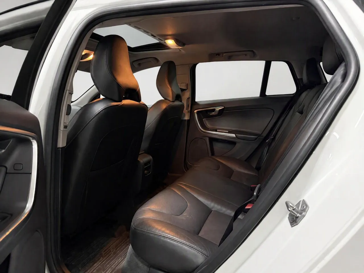 Volvo V60 bild 8