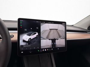 Tesla Model Y bild 23