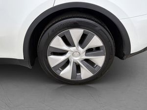 Tesla Model Y bild 34
